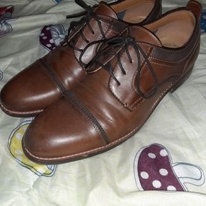 Antimicrobial Dockers brown dress shoes